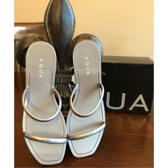 AQUA - L Sz 6 Flat Jelly Sandals. PVC Upper & Sole - Pewter Metallic NEW IN BOX! - Picture 4 of 12
